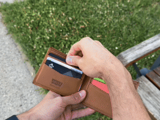 Eltűnt a pénztárcád – helyzet GIF